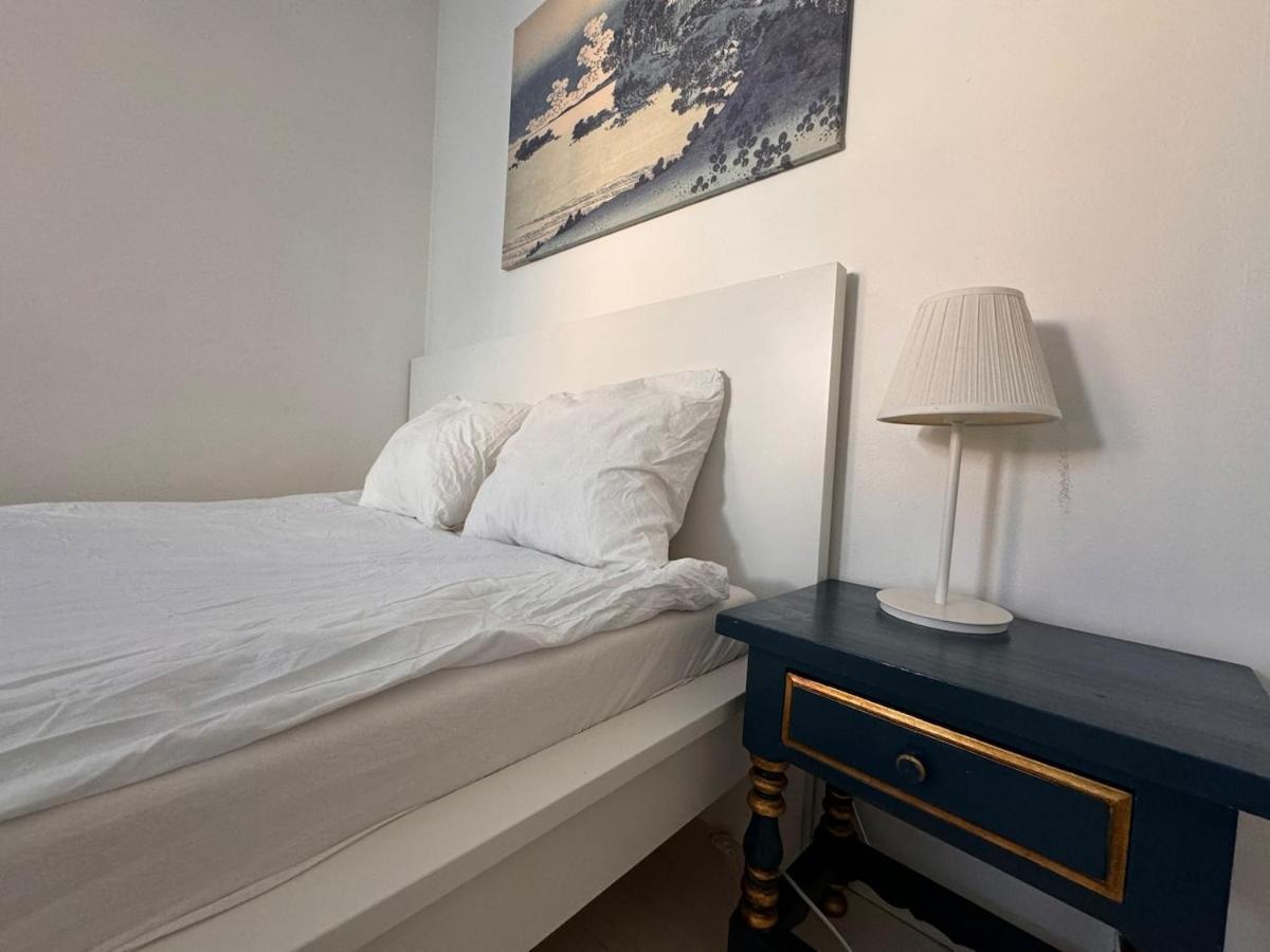 Perfect Cozy & 5 Star Location Apartment